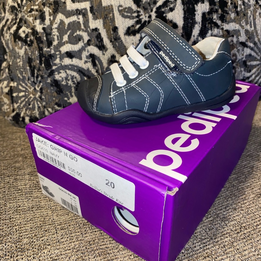 Navy Blue Pedi Ped Walking Shoes Sz 20 (US 5C)